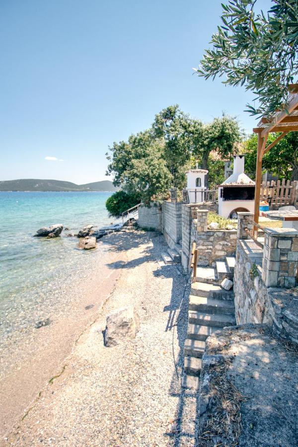 Villas Nies Seaside Appartments Sourpi 外观 照片