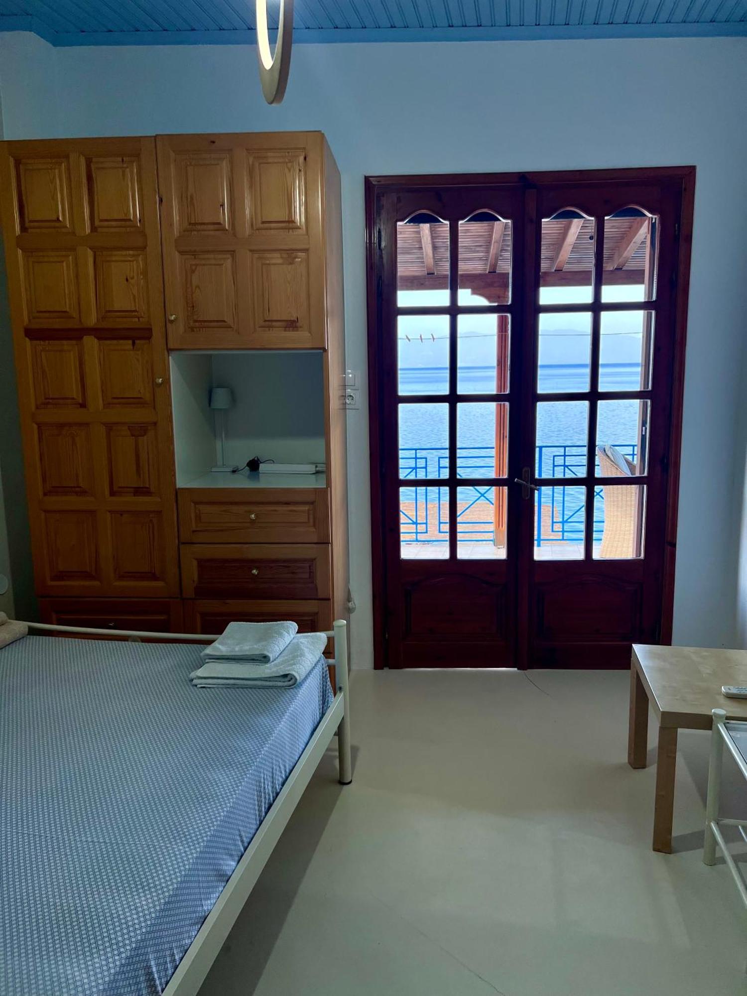 Villas Nies Seaside Appartments Sourpi 外观 照片